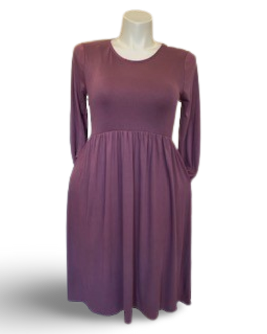 Gathered Waist Pocketed Midi Dress in Smokey Plum