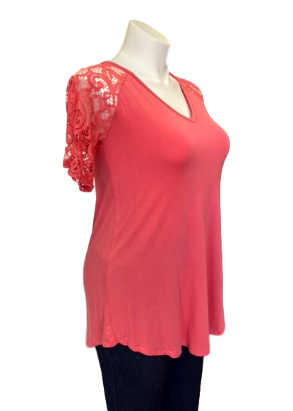 Short Sleeved Lace V-Neck Tee in Coral