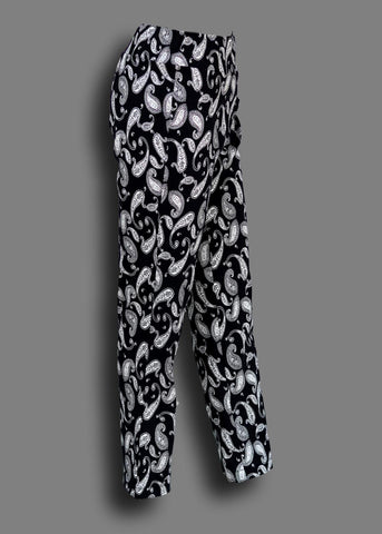 Pull on Flex Stretch Jegging Pant in a Paisley Print